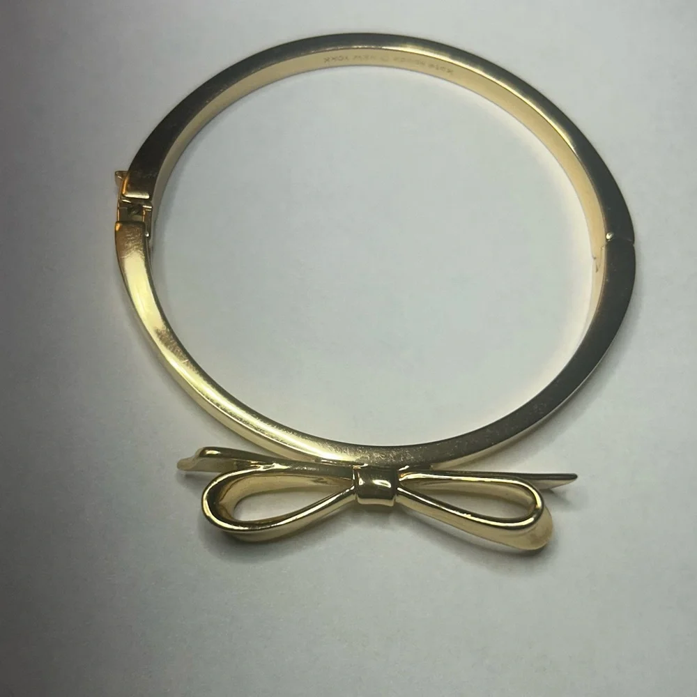 Kate Spade New York Elegant Gold Tone Bow Bracelet Designer Jewelry Gift for Her - Picture 5 of 5